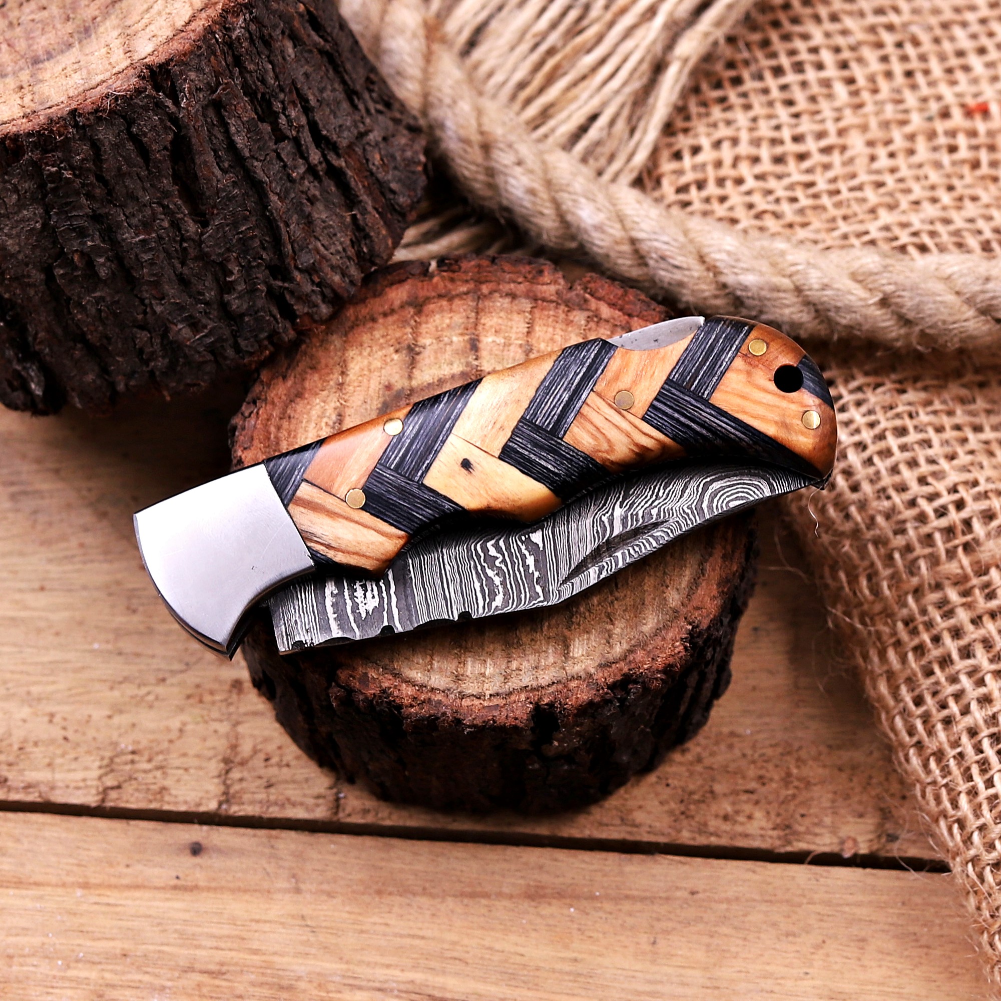 Damascus Folding Knife – Brass Handle - Image 8