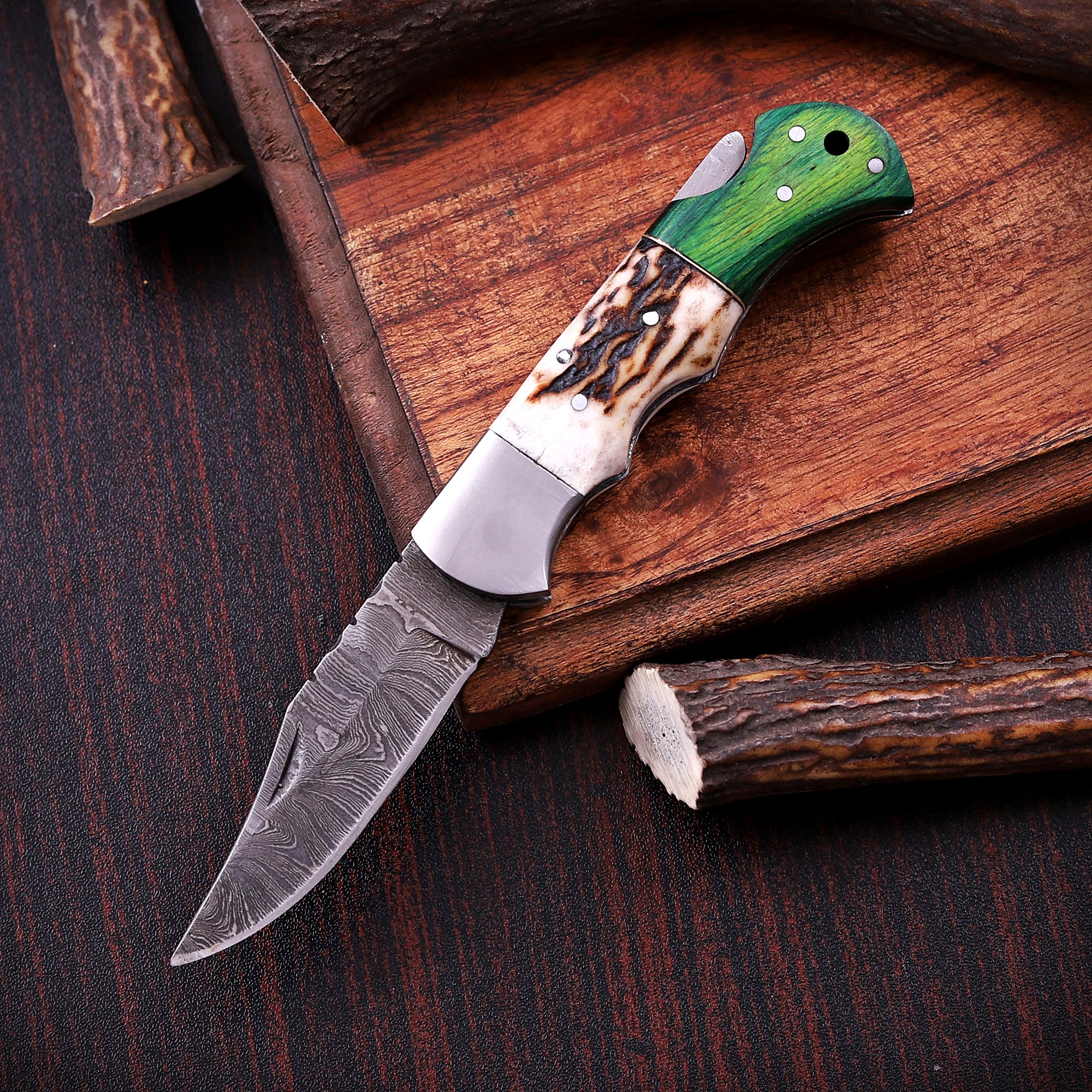 Damascus Folding Knife – Stag Horn & Wood Handle - Image 2