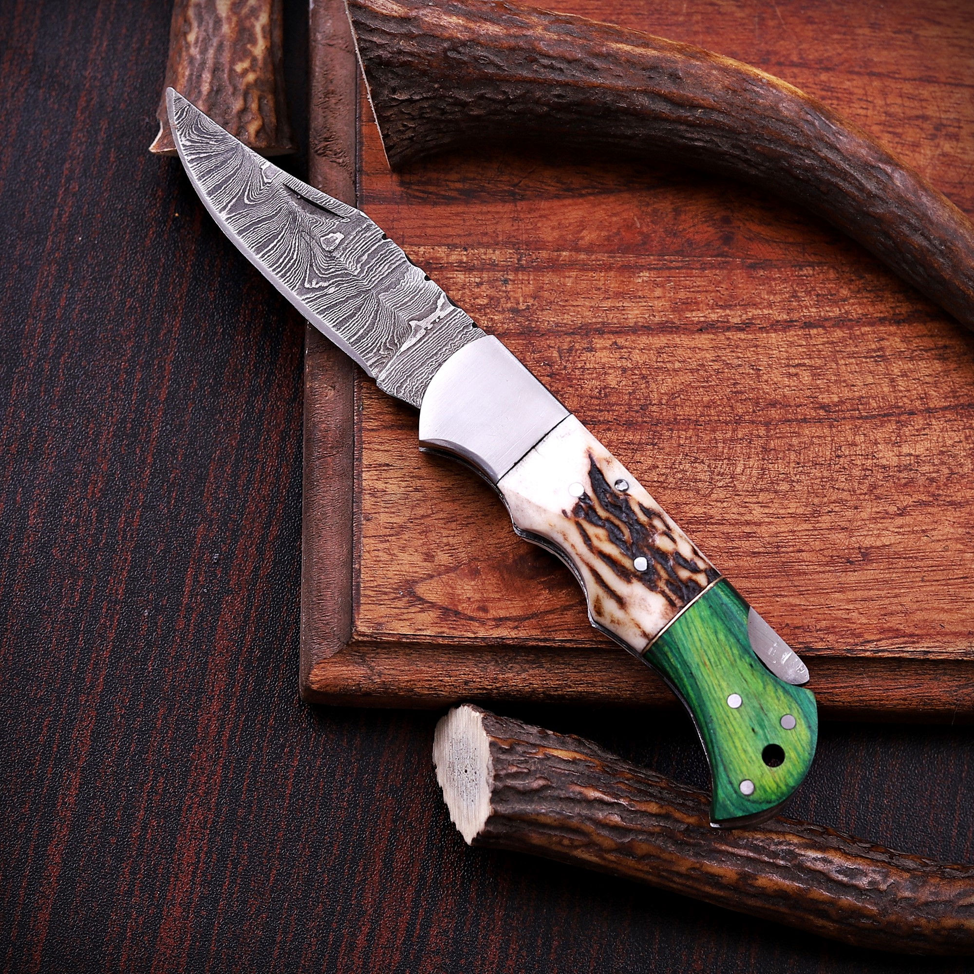 Damascus Folding Knife – Stag Horn & Wood Handle - Image 6
