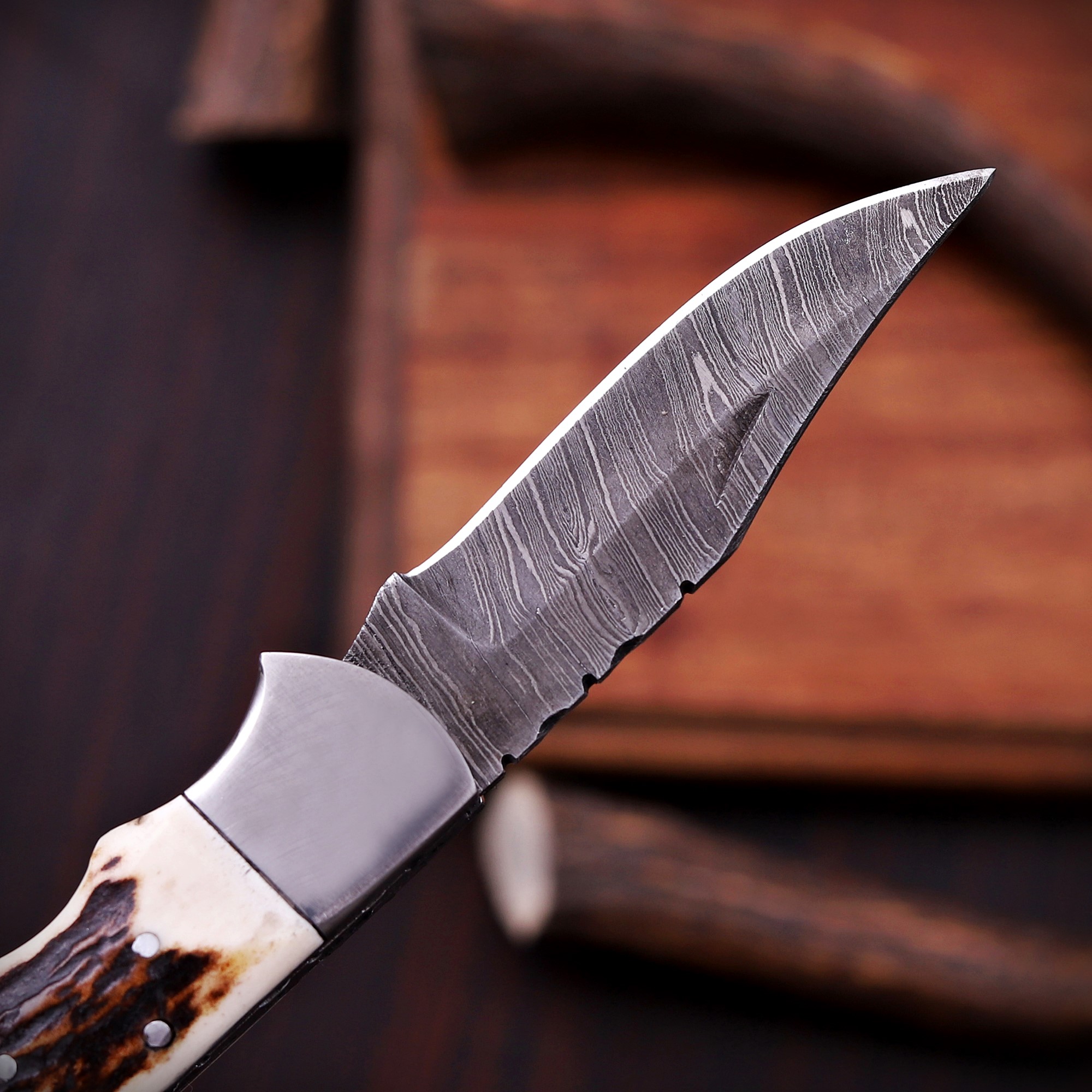 Damascus Folding Knife – Stag Horn & Wood Handle - Image 8