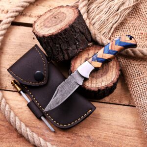 Damascus Folding Knife – Blue Olive Wood Handle