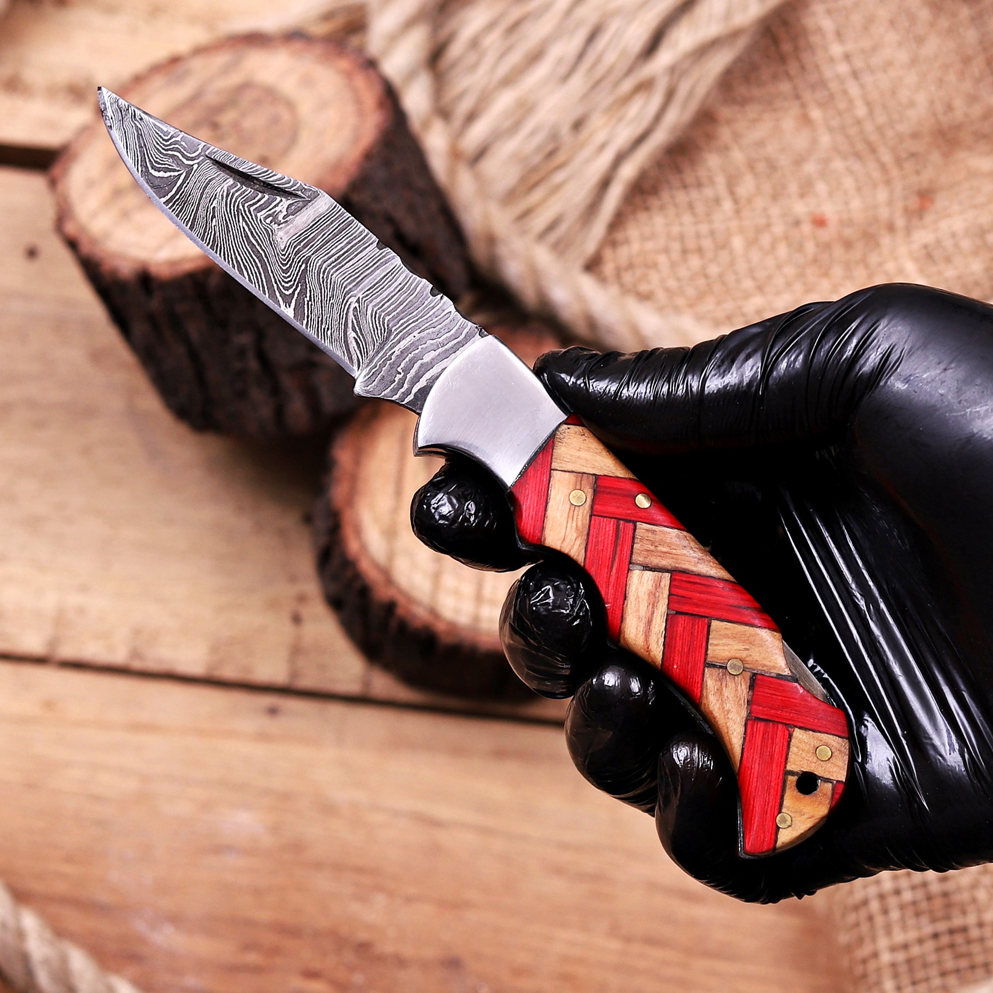 Damascus Folding Knife – Olive & Red Pakka Wood - Image 6