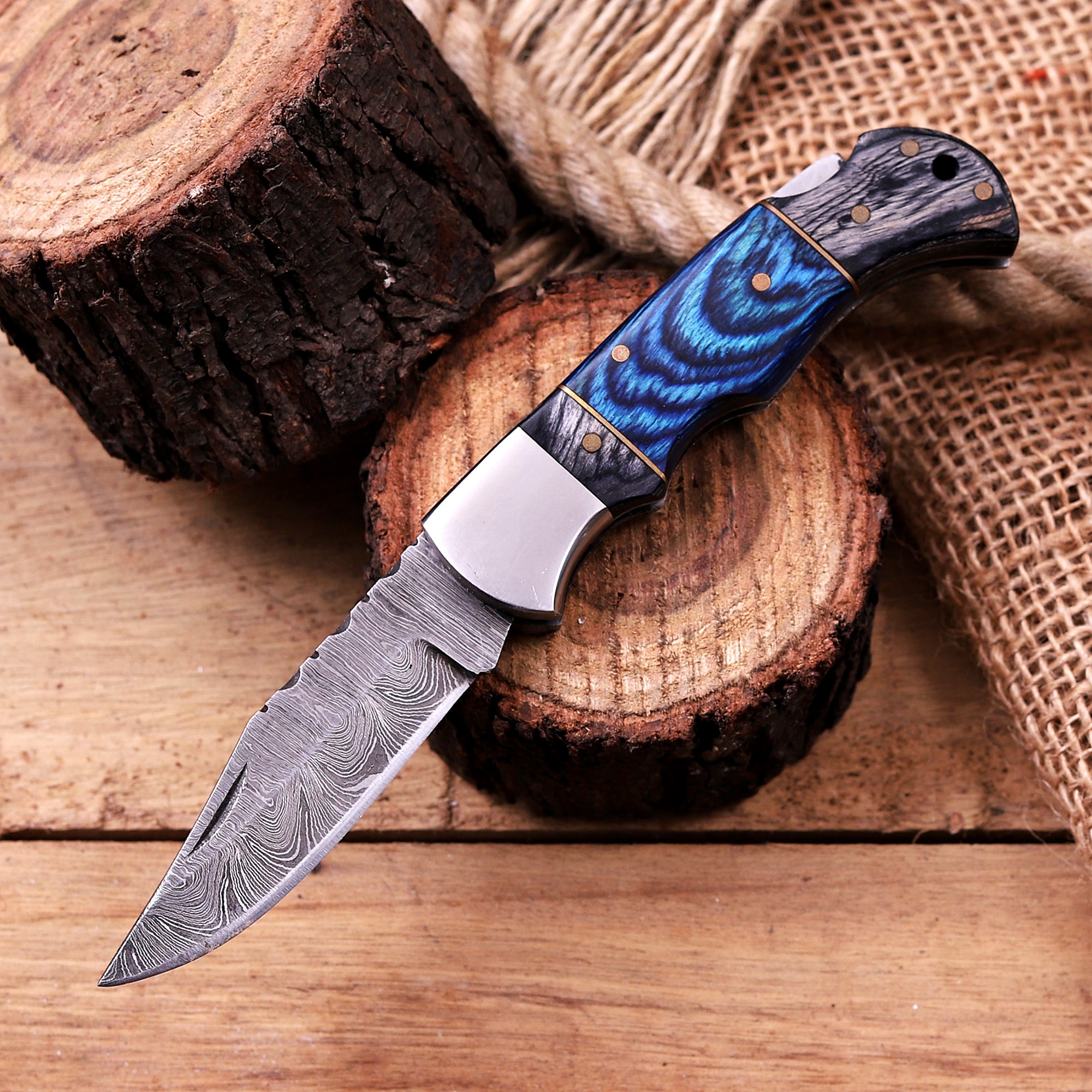 Damascus Folding Knife – Stained Bone & Wood Handle - Image 9