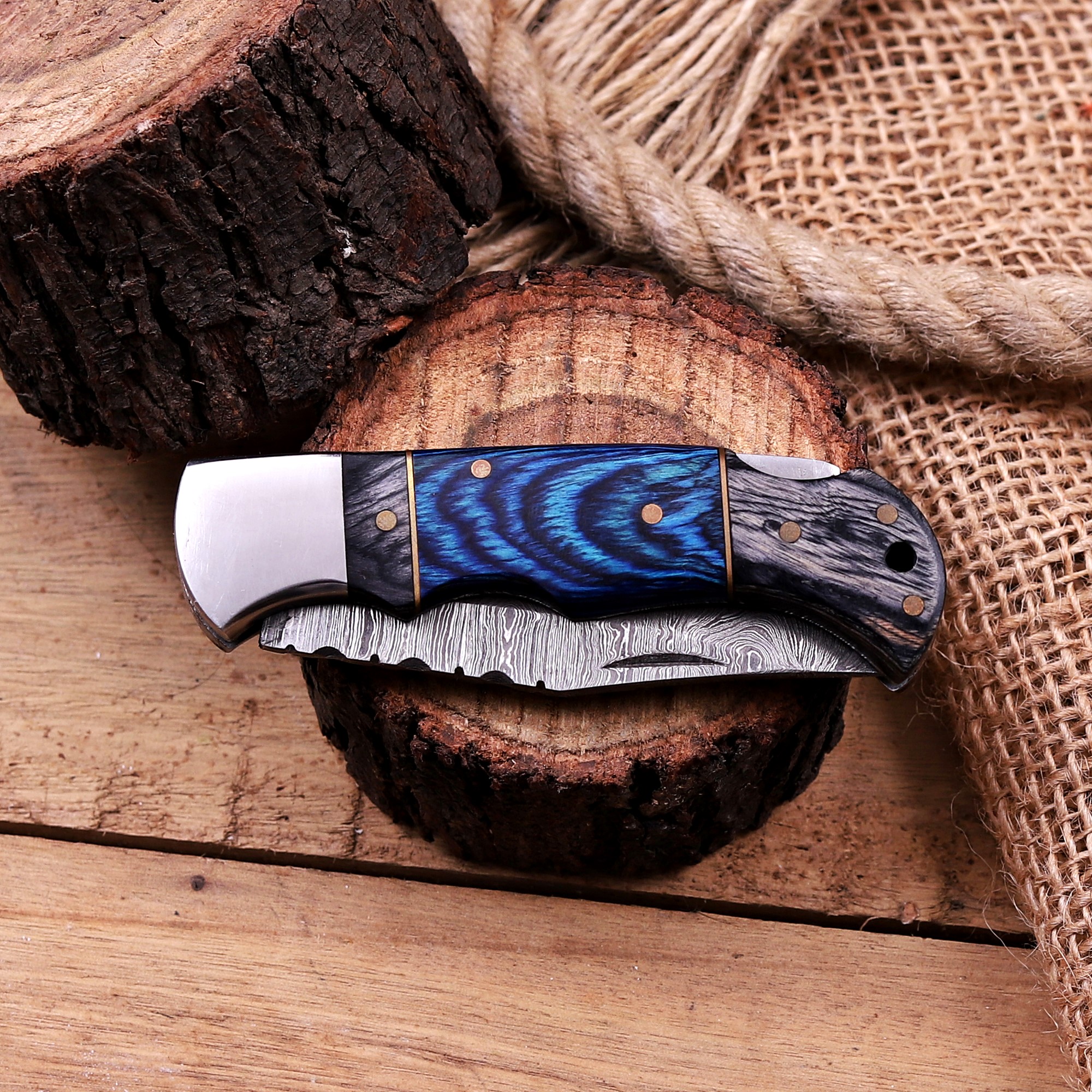 Damascus Folding Knife – Stained Bone & Wood Handle - Image 7